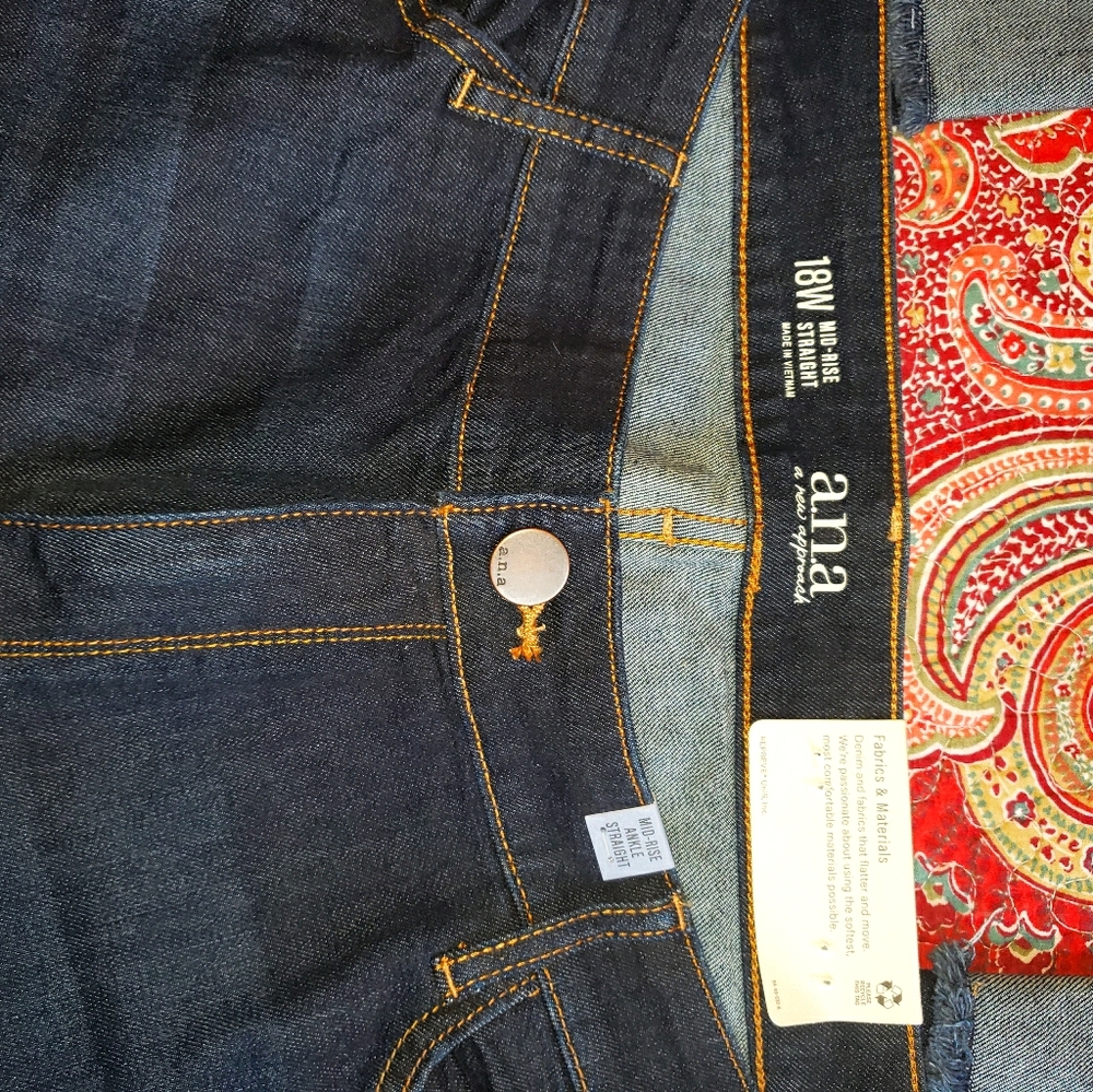 ANA JEANS